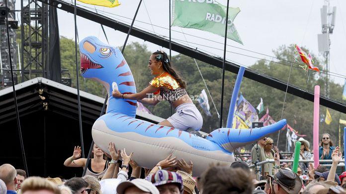 glastonbury-festival-2024:-mixing-pop-and-politics-makes-a-heady-brew-at-worthy-farm