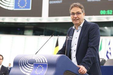 keep-climate-targets-but-ditch-red-tape,-says-epp’s-green-leader