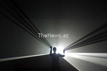 artist-anthony-mccall-shines-a-light-at-london’s-tate-modern