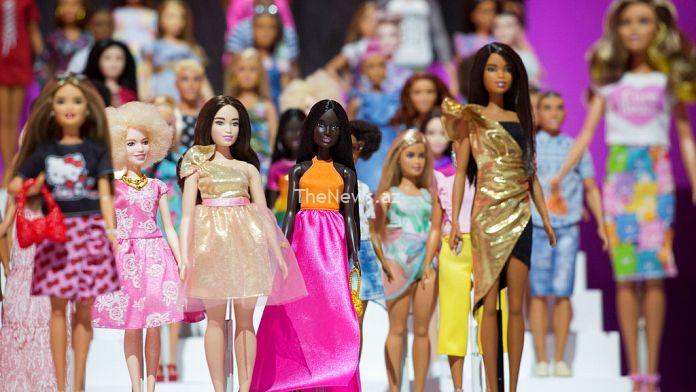 dolls,-dresses-and-dreamhouses:-london-design-museum-exhibition-celebrates-65-years-of-barbie