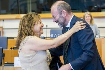 mainstream-groups-in-talks-on-cordoning-off-the-far-right-in-the-european-parliament