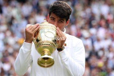alcaraz-records-straight-sets-win-over-djkovic-for-second-wimbledon-title