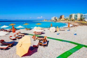 greek-beaches-plagued-with-overcrowding-are-facing-a-sunbed-crackdown-enforced-by-drones