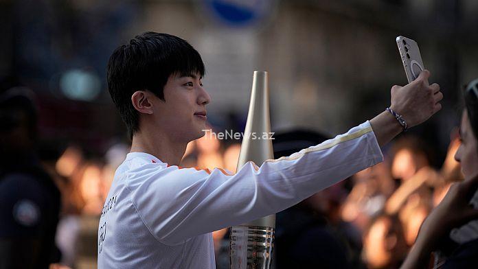 k-pop-stars-and-athletes:-who-carried-the-olympic-torch-through-paris?