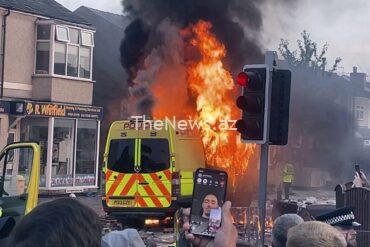 clashes-erupt-in-southport-after-three-children-killed