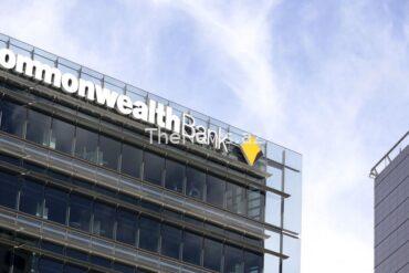 australia’s-largest-bank-pulls-plug-on-fossil-fuel-financing.-will-other-lenders-follow-suit?